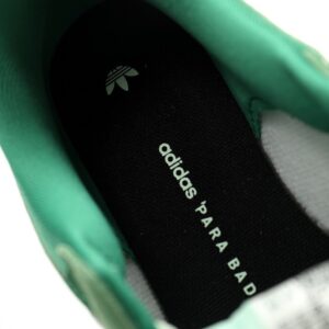 【AT14959】アディダス×バッドバニー共同コラボGazelle: ラテンラップスターの音楽とファッションが融合した特別デザイン | Adidas Gazelle