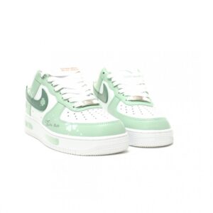【AT14965】Nike Air Force 1 '07 Low カスタムグラフィティシューズ 緑白 幸運草デザイン | Nike Air Force 1