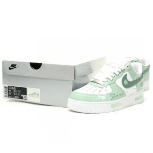 【AT14965】Nike Air Force 1 '07 Low カスタムグラフィティシューズ 緑白 幸運草デザイン | Nike Air Force 1