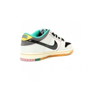 【AT14972】ナイキSB × CSEFコラボ Dunk Low スケートボードファッションシューズ | Dunk