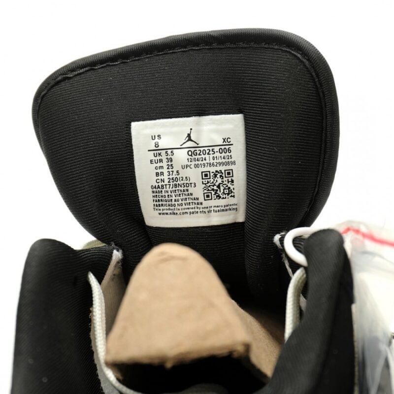 【AT14976】Nike x LABUBU コラボ Jordan 1 Low OG スニーカー | Nike x Labubu