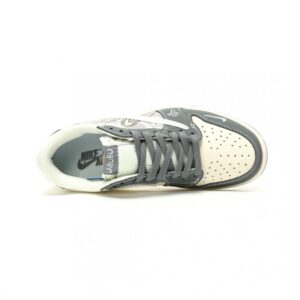 【AT14977】Nike Air Jordan 1 Low OG x LABUBU コラボスニーカー | Nike x Labubu