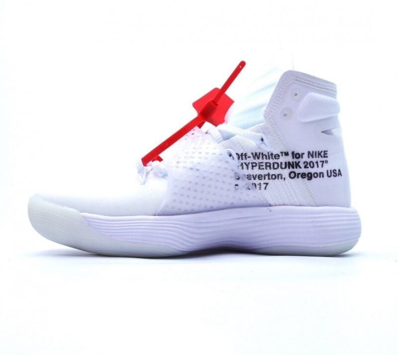 【AT1498】Nike REACT Hyperdunk 2017 Off-White × Nike ナイキは、10番目のヘルキャット、重影GHOSTINGテーマ、Off-White共同制作のバスケットボールシューズ、Nike REACT Hyperdunk 2017を発売しました。