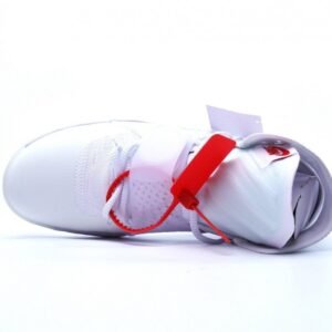 【AT1498】Nike REACT Hyperdunk 2017 Off-White × Nike ナイキは、10番目のヘルキャット、重影GHOSTINGテーマ、Off-White共同制作のバスケットボールシューズ、Nike REACT Hyperdunk 2017を発売しました。