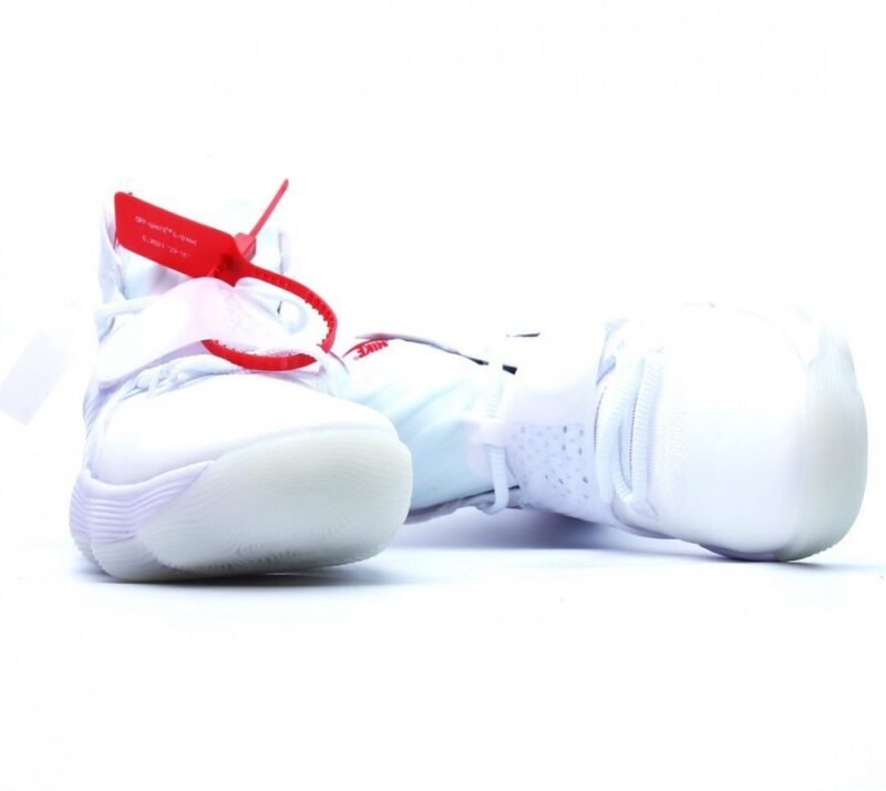 【AT1498】Nike REACT Hyperdunk 2017 Off-White × Nike ナイキは、10番目のヘルキャット、重影GHOSTINGテーマ、Off-White共同制作のバスケットボールシューズ、Nike REACT Hyperdunk 2017を発売しました。