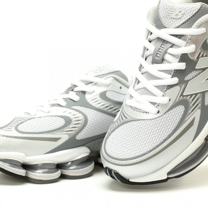 【AT14995】ニューバランス New Balance U2000シリーズレトロフューチャリスティックスニーカー | New Balance