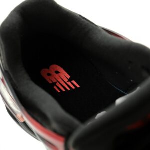 【AT14998】ニューバランス 9060シリーズBlack Red Gradientカラー スニーカー | New Balance