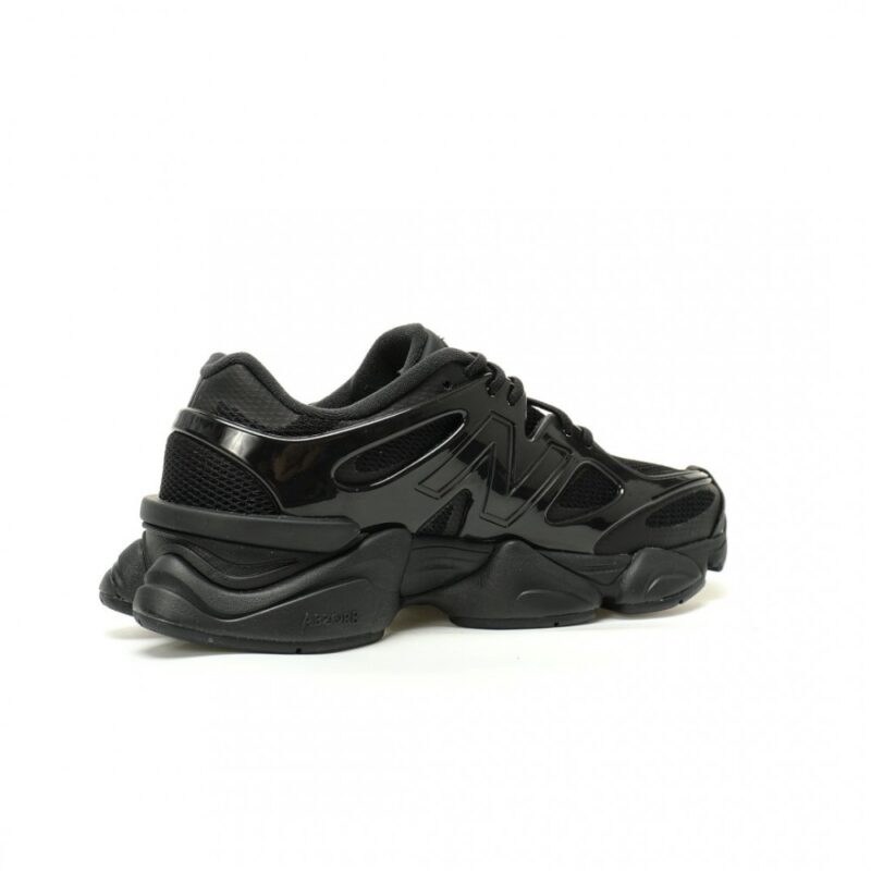 【AT14999】ニューバランス New Balance 9060シリーズ レトロスニーカー オールブラック ブラックサムライ | New Balance