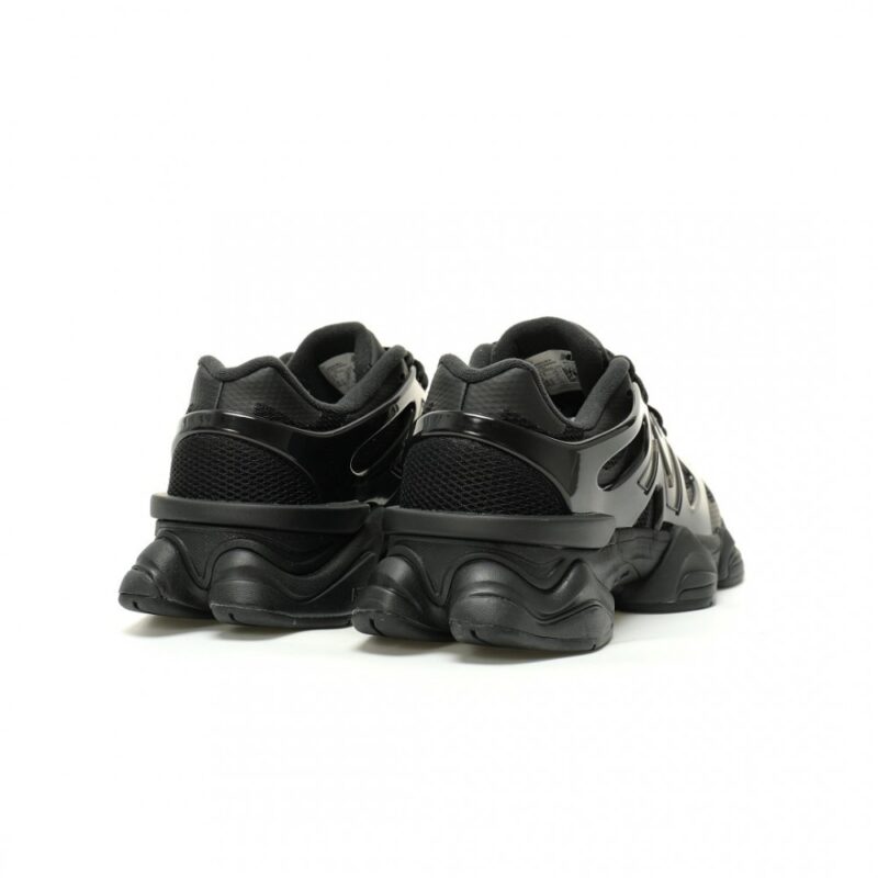 【AT14999】ニューバランス New Balance 9060シリーズ レトロスニーカー オールブラック ブラックサムライ | New Balance