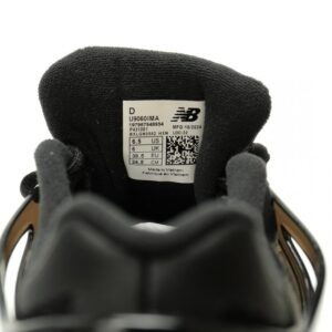 【AT14999】ニューバランス New Balance 9060シリーズ レトロスニーカー オールブラック ブラックサムライ | New Balance