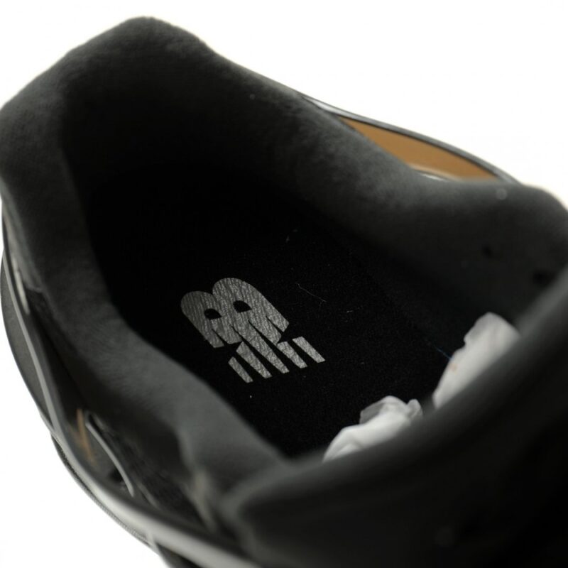 【AT14999】ニューバランス New Balance 9060シリーズ レトロスニーカー オールブラック ブラックサムライ | New Balance