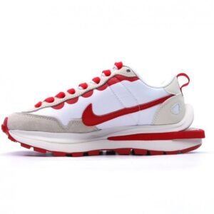 【AT1500】Sacai X NIKe vaporWaffle ナイキとサカイのコラボレーションによるVaporWaffle 3.0は、PegasusとVaporFlyのデザイン要素を融合させたスポーツシューズです。