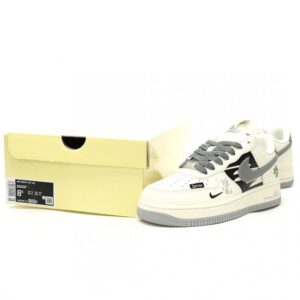 【AT15023】Supreme × ナイキ Air Force 1 07 Low コラボレーション限定モデル | Supreme Nike