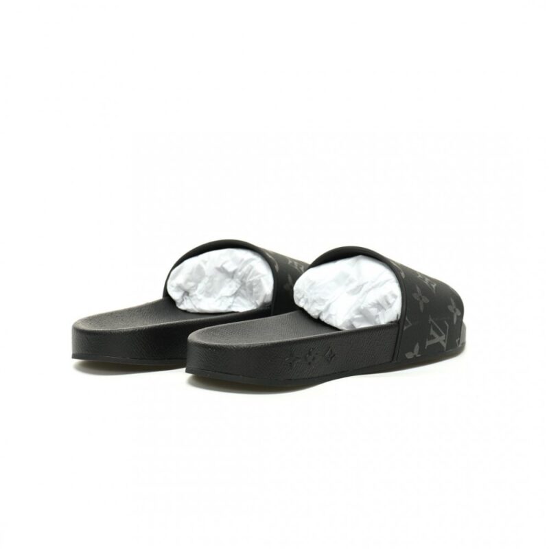 【AT15033】ルイ・ヴィトンWaterfrontシリーズの防水モノグラムサンダル | LV