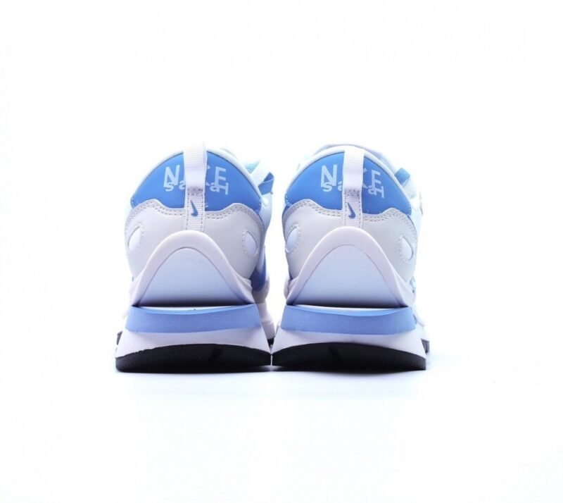 【AT1506】Sacai x Nike ナイキワッフルとサカイコラボのLDWaffle/Sacaiのオックスフォード布+スウェード素材の厚底靴。オリジナルの引き出し付きのギフトボックスと日本の解体美学が融合したコラボレーション。