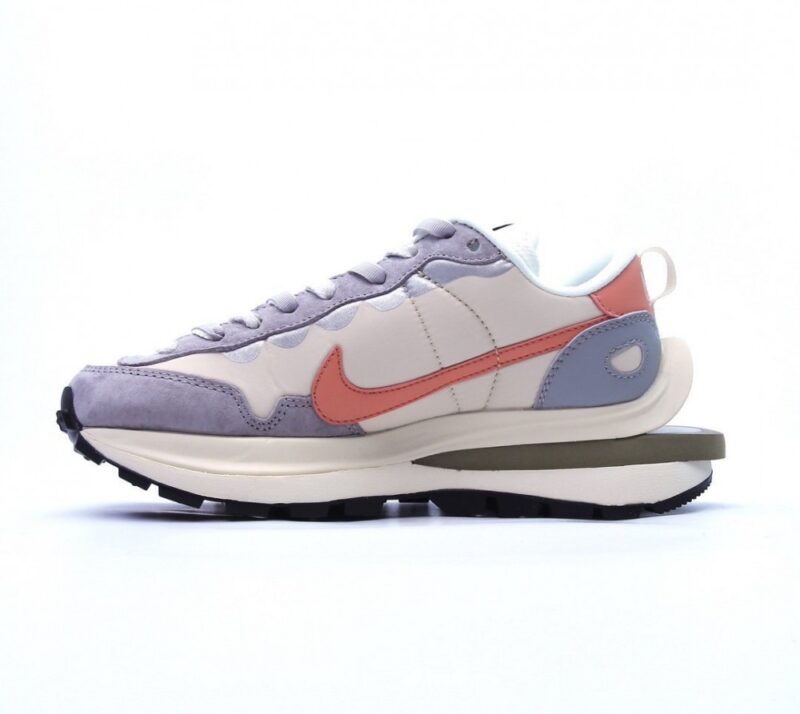 【AT1506】Sacai x Nike ナイキワッフルとサカイコラボのLDWaffle/Sacaiのオックスフォード布+スウェード素材の厚底靴。オリジナルの引き出し付きのギフトボックスと日本の解体美学が融合したコラボレーション。