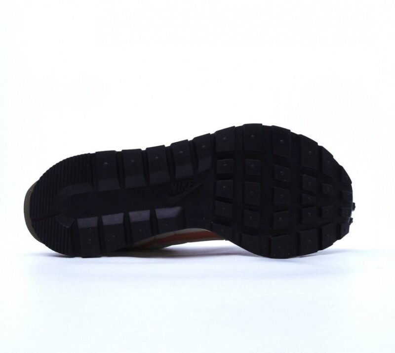 【AT1506】Sacai x Nike ナイキワッフルとサカイコラボのLDWaffle/Sacaiのオックスフォード布+スウェード素材の厚底靴。オリジナルの引き出し付きのギフトボックスと日本の解体美学が融合したコラボレーション。