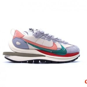 【AT1506】Sacai x Nike ナイキワッフルとサカイコラボのLDWaffle/Sacaiのオックスフォード布+スウェード素材の厚底靴。オリジナルの引き出し付きのギフトボックスと日本の解体美学が融合したコラボレーション。