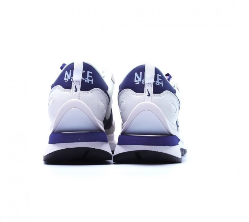 【AT1506】Sacai x Nike ナイキワッフルとサカイコラボのLDWaffle/Sacaiのオックスフォード布+スウェード素材の厚底靴。オリジナルの引き出し付きのギフトボックスと日本の解体美学が融合したコラボレーション。