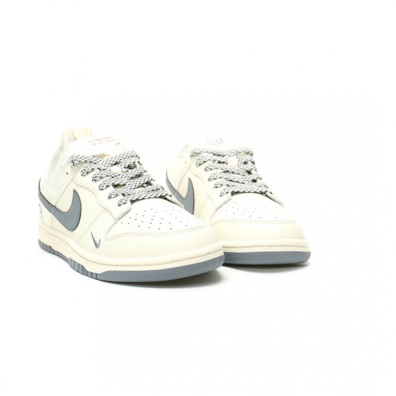 【AT15063】Nike x Travis ScottコラボSB Dunk Low スニーカー | Travis Scott Nike