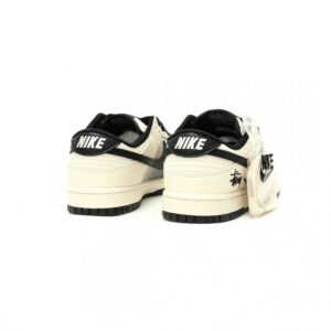 【AT15064】ナイキ x ステューシーコラボSB Dunk Lowスケートボードシューズ | Stussy x Nike