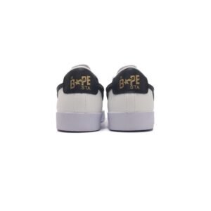 【AT1510】Bape x Nike ナイキとBapeのコラボレーションは、BAPE MAD STAローカットスニーカーを通じて単純でありながらも特別なものを提供します。FARFETCHでファッショナブルでカジュアルな板シューズを手に入れよう。