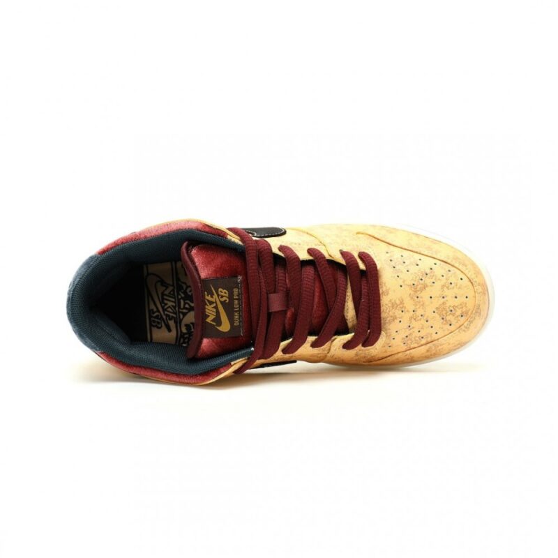【AT15111】Nike SB Dunk Low Pro 'City of Cinema' バロックブラウンワインレッド スケートシューズ | Nike Dunk