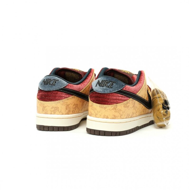 【AT15111】Nike SB Dunk Low Pro 'City of Cinema' バロックブラウンワインレッド スケートシューズ | Nike Dunk