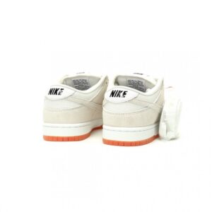 【AT15113】ナイキSB ダンク ロー SE ローカットスニーカー | Dunk