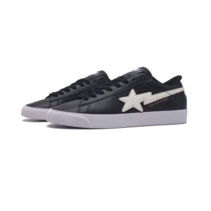 【AT1512】Bape x Nike ナイキとベイプのコラボレーション、シンプルで非凡なBAPE MAD STAローカットスニーカーがFARFETCHで登場。ファッションとカジュアルを融合させたスタイリッシュなボードシューズ。