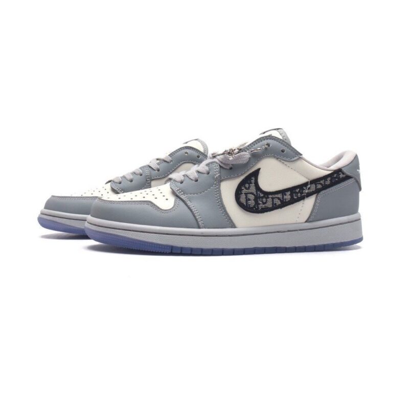 【AT1513】ナイキとディオールのコラボレーションによるAJ1ホワイトグレーシリーズ。Dior x Air Jordan 1 lowが登場！