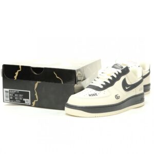 【AT15160】Nike Air Force 1 Low × Gucci コラボレーションカスタムスニーカー | Nike x Gucci