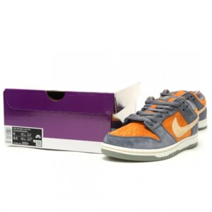 【AT15166】Nike SB Dunk Low Pro Light Carbon Monarch 低帮スケートボードシューズ | Dunk
