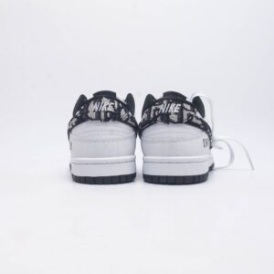 【AT1517】耐克Nike Dunk Low ボードシューズ ディオールコラボ SBシリーズの定番カジュアルスポーツシューズ、厚い舌のクッション、ZoomAirエアクッション搭載。