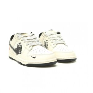 【AT15171】Nike SB Dunk Low x The North Faceコラボスニーカー | Nike x The North Face