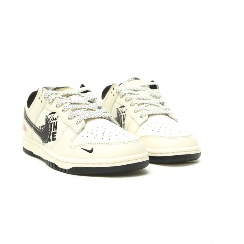 【AT15171】Nike SB Dunk Low x The North Faceコラボスニーカー | Nike x The North Face
