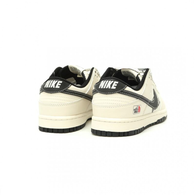 【AT15171】Nike SB Dunk Low x The North Faceコラボスニーカー | Nike x The North Face