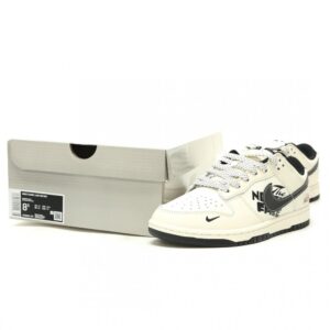 【AT15171】Nike SB Dunk Low x The North Faceコラボスニーカー | Nike x The North Face
