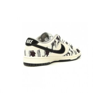 【AT15172】Fear Of God x Nike SB Dunk Low コラボ 限定モデル | Labubu