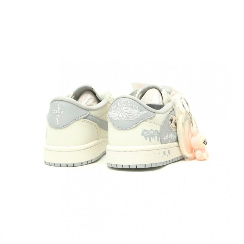 【AT15174】Nike Air Jordan 1 Low OG x LABUBU コラボレーションスニーカー | Nike x Labubu