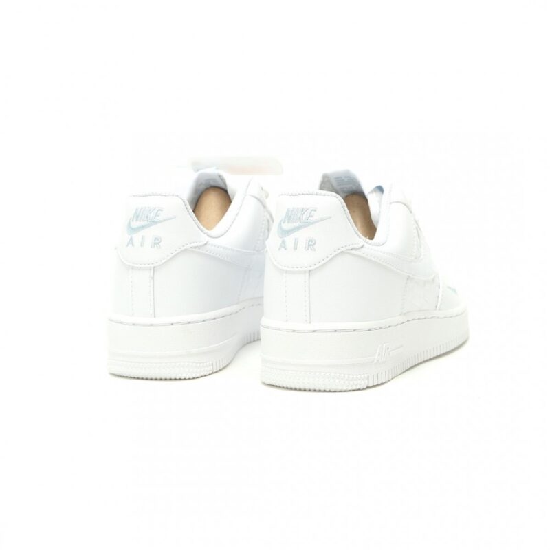 【AT15177】ナイキ Air Force 1'07 Low スポーツシューズ - クラシックデザインと快適性を兼ね備えた人気のローカットシューズ | AF1