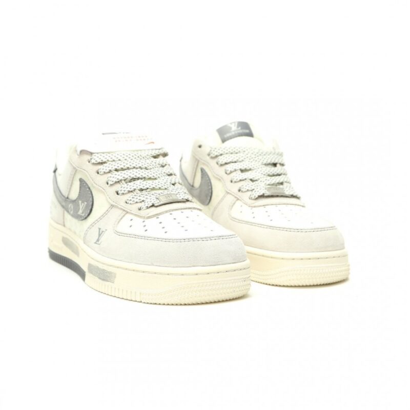 【AT15178】ルイ・ヴィトン x ナイキ Air Force 1 スニーカー | リザード型押し革アッパーとLVモノグラムプリントの最高級コラボ | Nike x Louis Vuitton