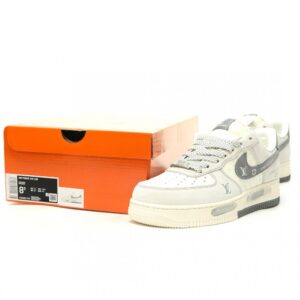 【AT15178】ルイ・ヴィトン x ナイキ Air Force 1 スニーカー | リザード型押し革アッパーとLVモノグラムプリントの最高級コラボ | Nike x Louis Vuitton