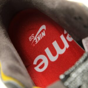 【AT15179】Supreme x Nike SB Dunk Lowコラボ - 94周年限定版 スリーティーフォー | Nike x Supreme