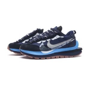 【AT1518】Sacai x Nike vaporWaffle ナイキとサカイのコラボレーション、VaporWaffle 3.0は、ペガサスとVaporFlyのデザイン要素を組み合わせた重要なスポーツシューズです。