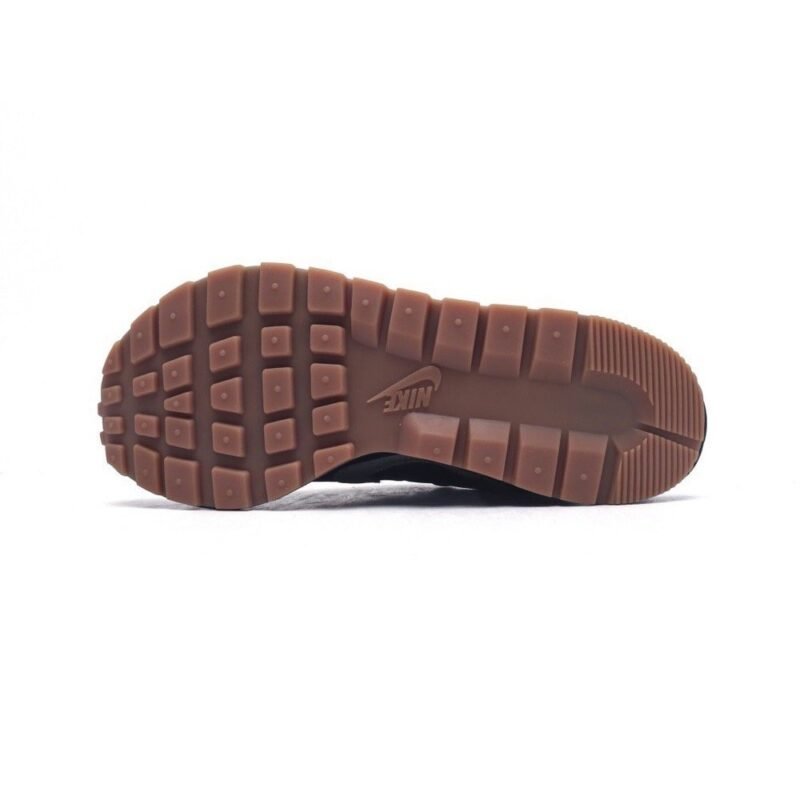 【AT1518】Sacai x Nike vaporWaffle ナイキとサカイのコラボレーション、VaporWaffle 3.0は、ペガサスとVaporFlyのデザイン要素を組み合わせた重要なスポーツシューズです。