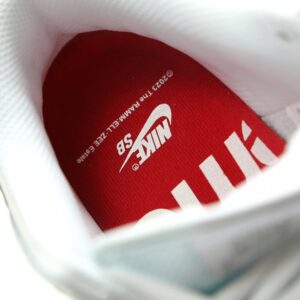 【AT15182】シュプリーム × ナイキSB ダンク ロー コラボ スニーカー | Nike x Supreme