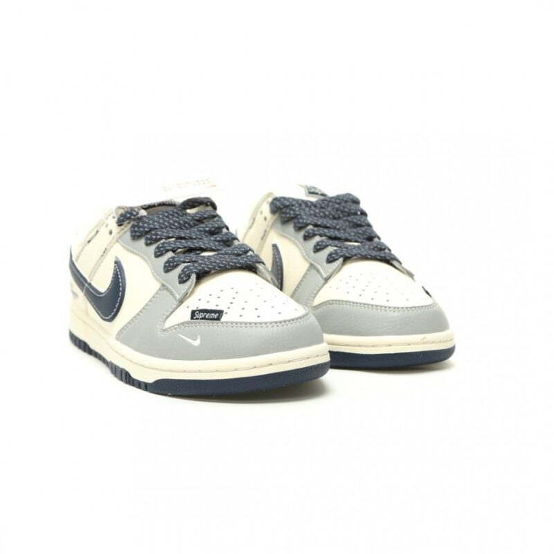 【AT15184】シュプリーム×ナイキSBダンクロー コラボ スニーカー | Nike x Supreme