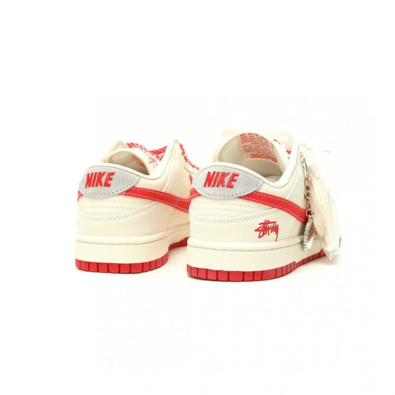 【AT15185】Nike×StussyコラボSB Dunk Low スニーカー | Stussy x Nike