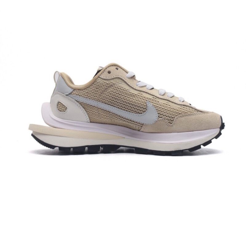 【AT1519】ナイキ Sacai x Nike vaporWaffle バンドル3.0ランウェイヘビーデューティー コラボレーションシューズは、PegasusとVaporFlyのデザイン要素によって共同構築されます。男性と女性の靴。